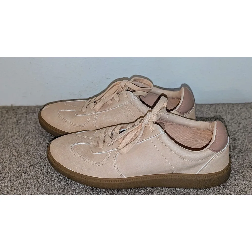 J. Crew Lace Up Sneakers Tan Suede Gum Sole Women's Size‎ 8.5 NWT Flaw $108